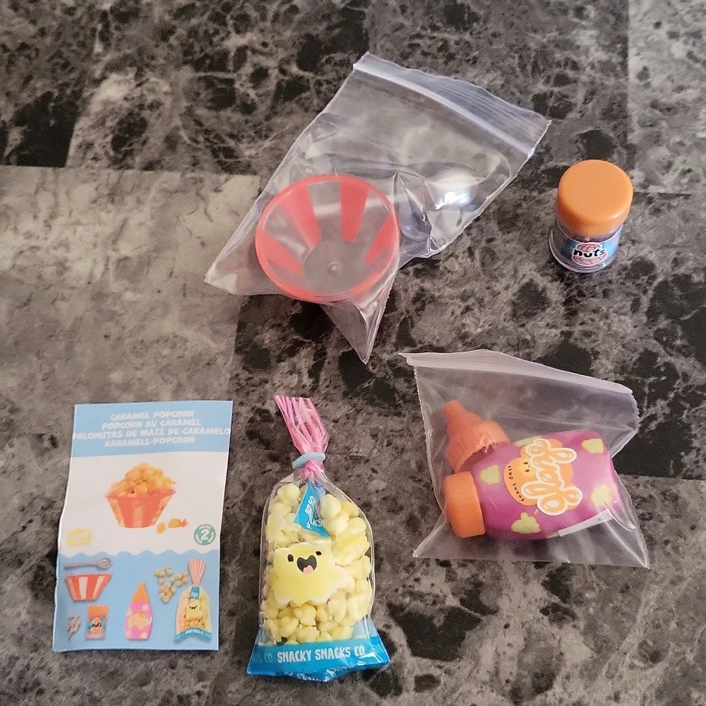 Miniverse Make It Mini Food Caramel Popcorn